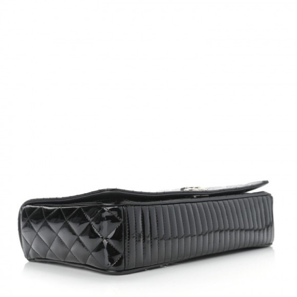 Chanel Diagonal Patent Quilted Flap Black - Picture 3 of 5